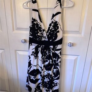 Speckless Black and White Floral Dress size large